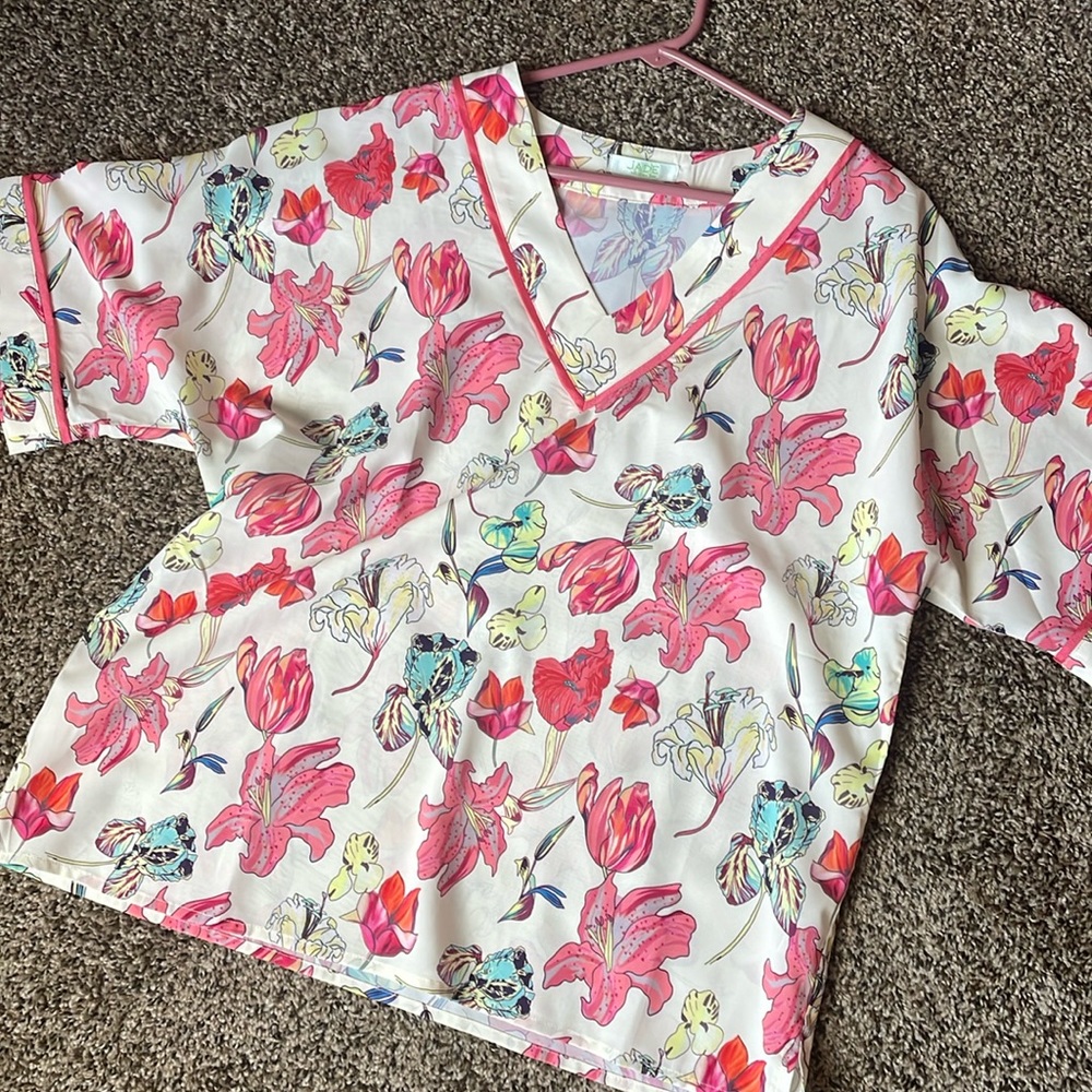 Women’s Pink Floral Blouse (Worn once)
